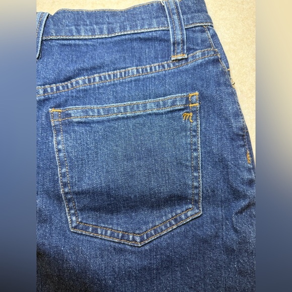 Madewell Denim Mini Skirt Distressed Raw Hem Size 25 Dark Wash - Picture 9 of 10